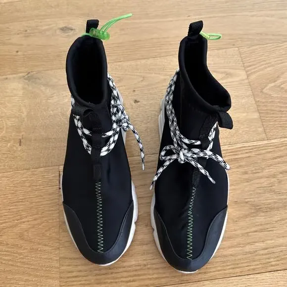 John Geiger - 002 Sneakers in Black White & Green